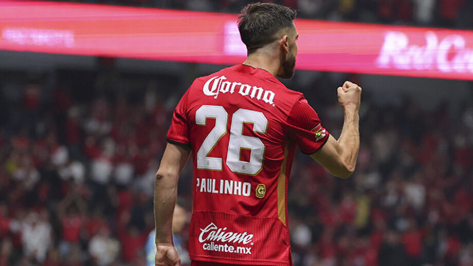 Paulinho foi poupado para os próximos desafios