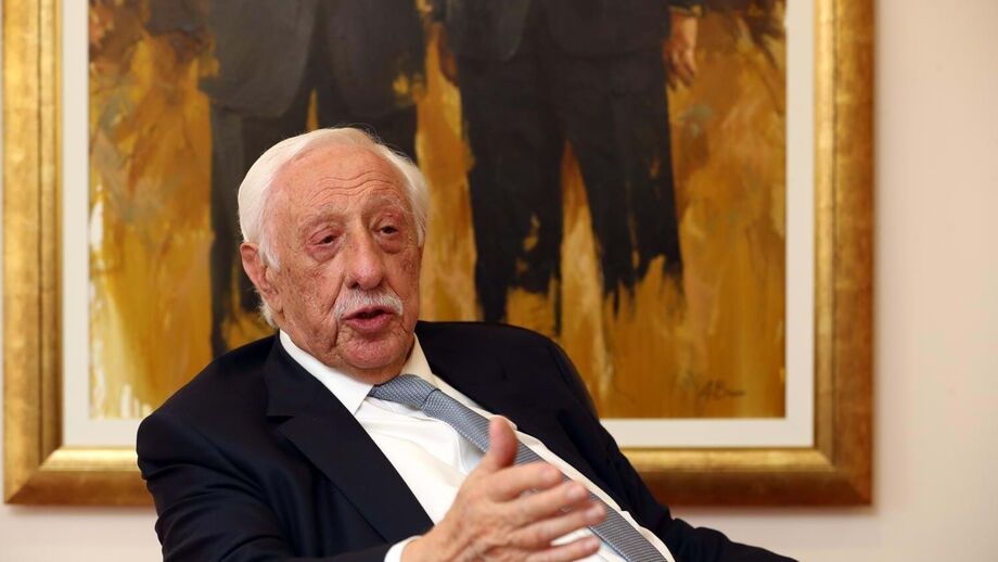 Rei dos Frangos, António José dos Santos, Valouro