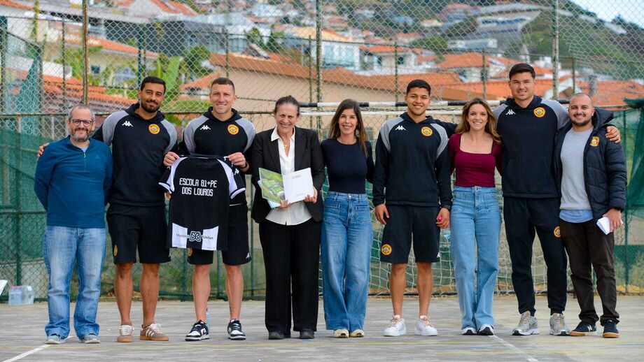 Chucho Ramírez, Alan Nuñez, André Sousa e Laabidi visitam Escola Básica do 1º Ciclo com Pré-escolar dos Louros