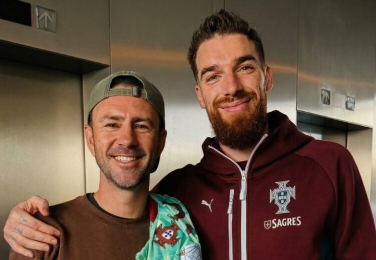 Layún reencontra comitiva portuguesa no México