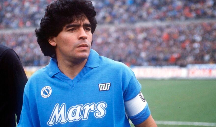 Maradona antes de um jogo do Nápoles