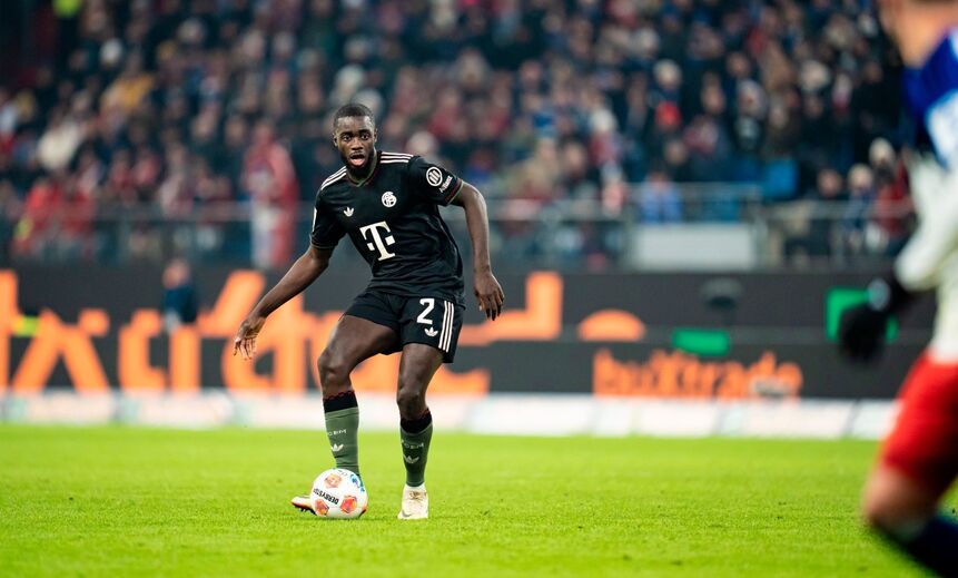 Upamecano em destaque