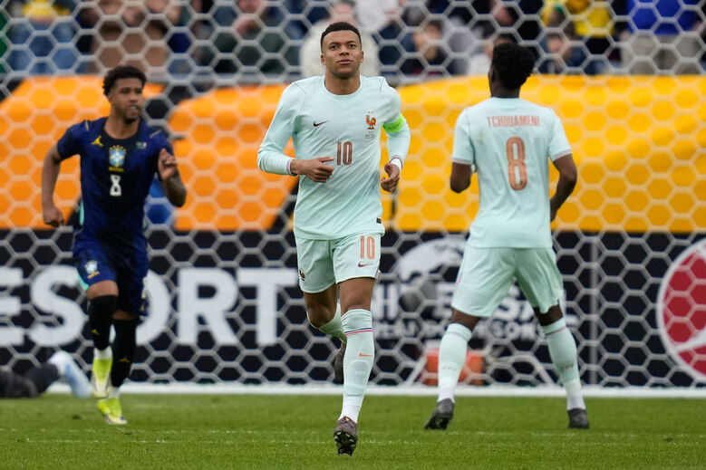 Nike esclarece adeptos após receber críticas relacionadas com defeito nos equipamentos para o Mundial