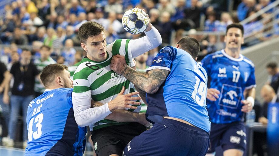 Sporting perde com Wisla, mas avança para os quartos da Liga dos Campeões