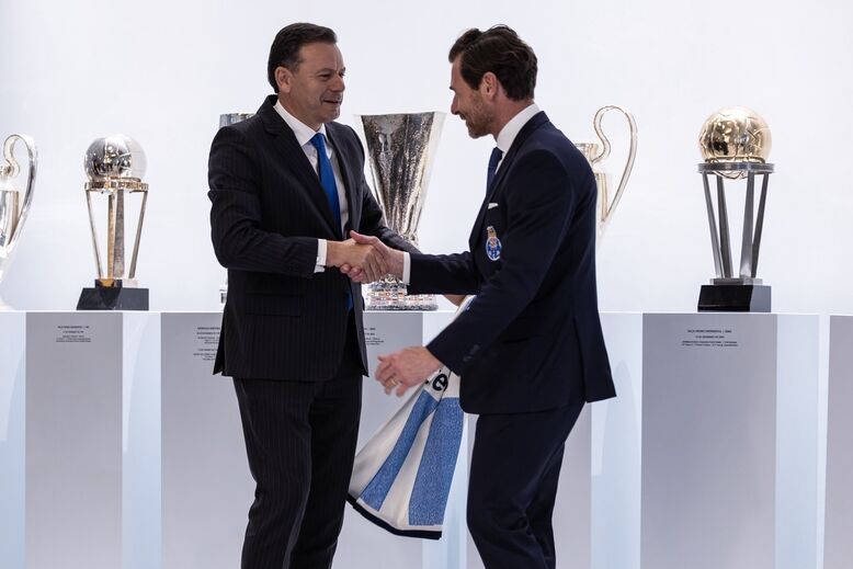 André Villas-Boas recebeu Luís Montenegro no Dragão