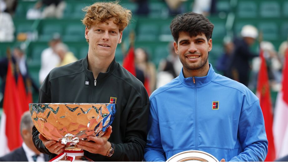 Sinner vence Alcaraz em Monte Carlo e alcança o topo do ranking mundial