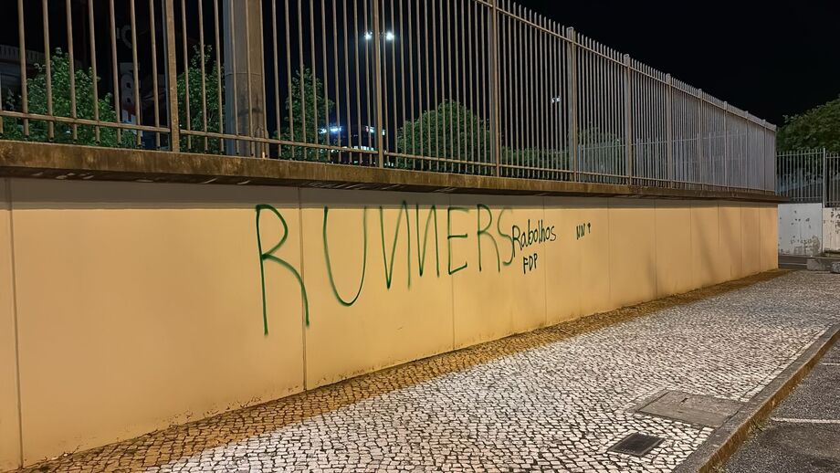 Frase associada aos leões na Luz