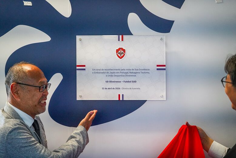 Embaixador do Japão visitou as instalações da Oliveirense