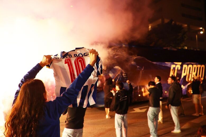 Euforia na chegada do FC Porto ao Dragão
