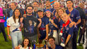 João Neves, a namorada Madalena Aragão, família e amigos celebram celebram conquista da Champions