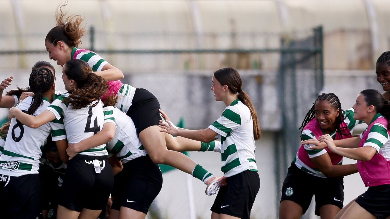 Jogadoras do Sporting celebraram conquista