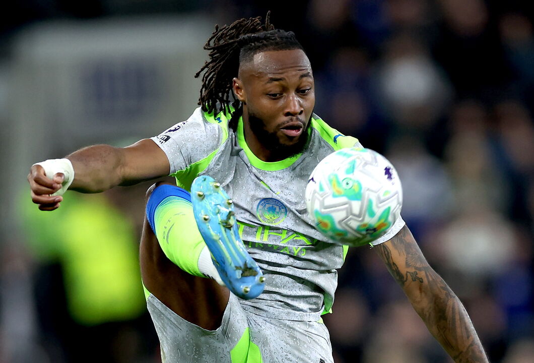 Antoine Semenyo durante jogo com o Everton