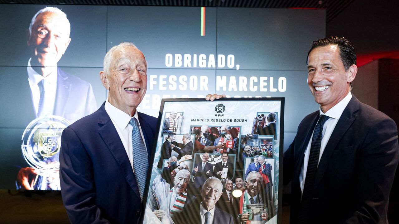 Marcelo Rebelo de Sousa recebeu quadro de Pedro Proença