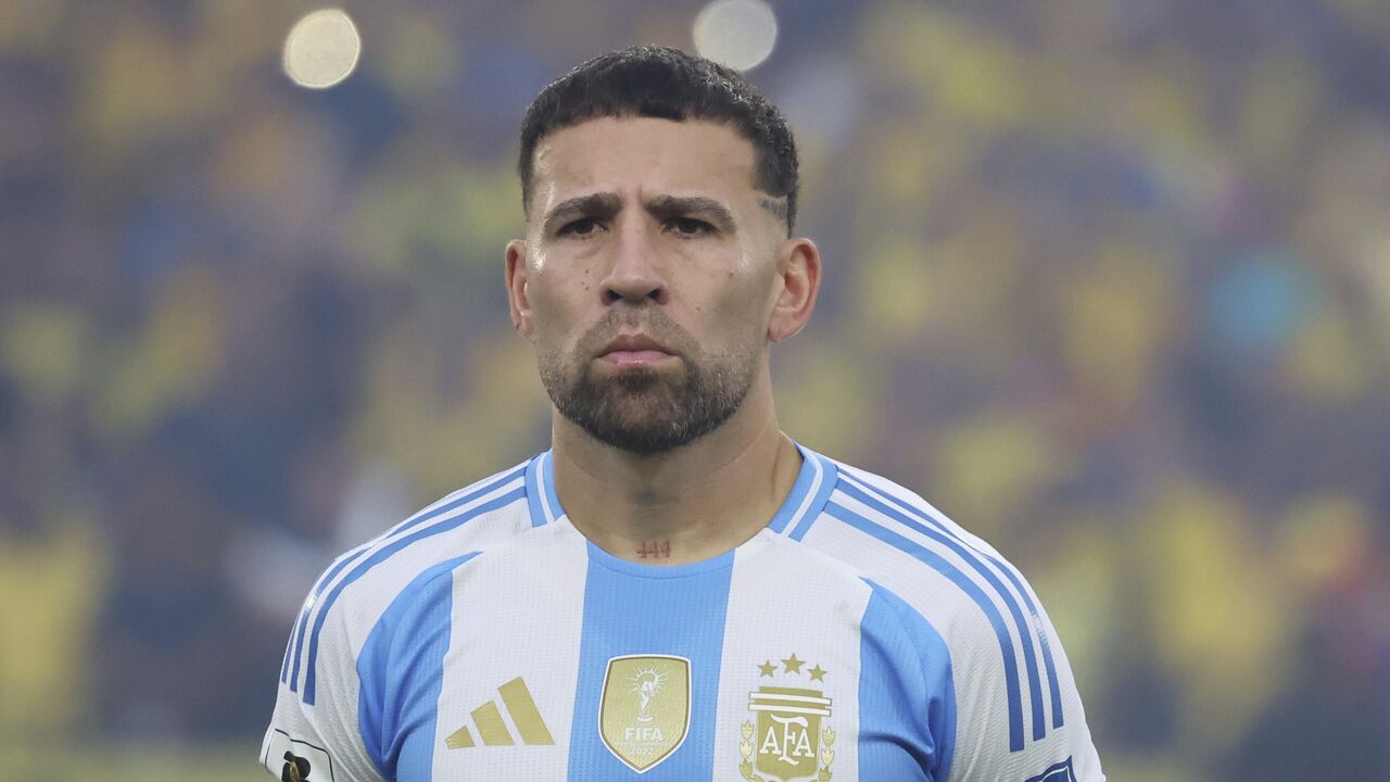 Otamendi, defesa do Benfica, apto para estreia no Mundial'2026 após castigo 'limpo' pela FIFA.

