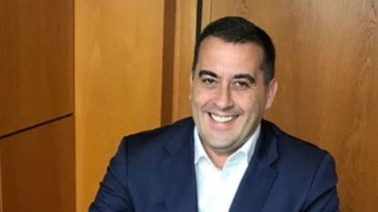 Viriato Sampaio formaliza candidatura à presidência do V. Guimarães