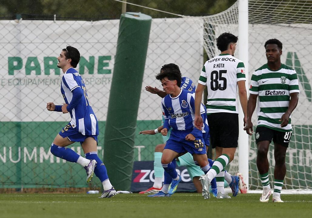 FC Porto B vence Sporting B em Alcochete por 1-0