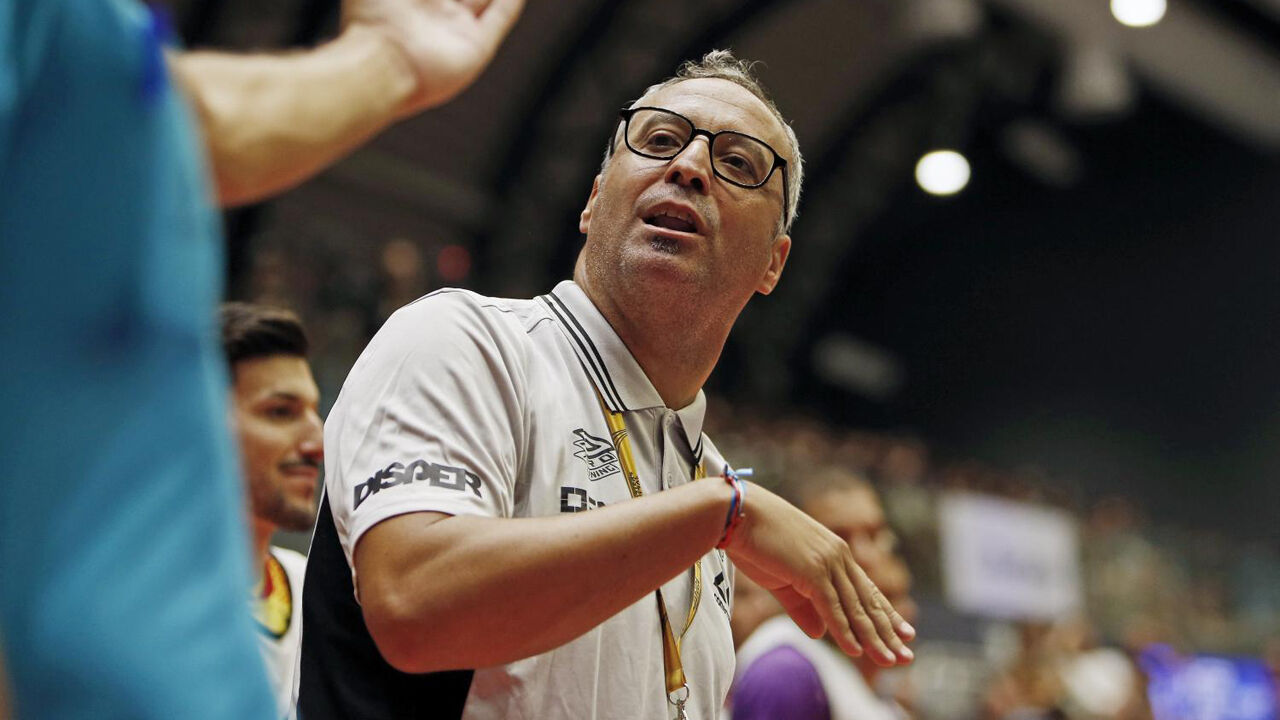 Antonio Vadillo espera um jogo muito complicado frente ao Sporting na Champions de futsal