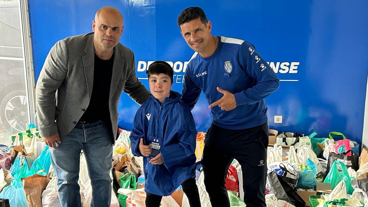 Ricardo Costa e plantel do Feirense apoiam Daniel com donativos