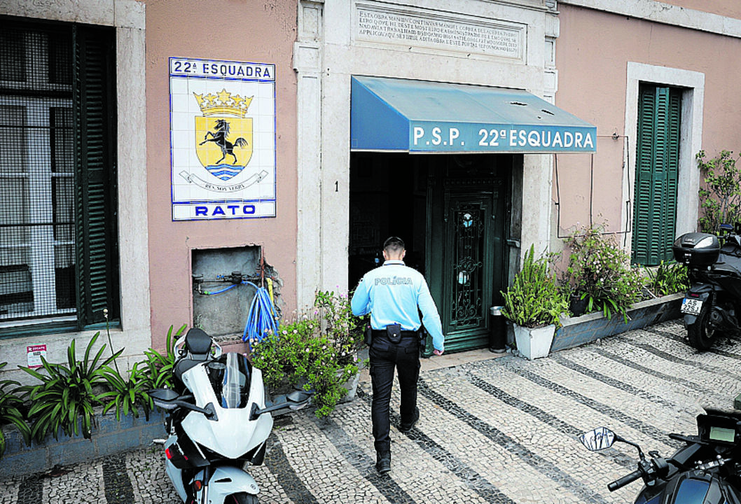 Esquadra do Rato alvo de investigação por tortura e violação