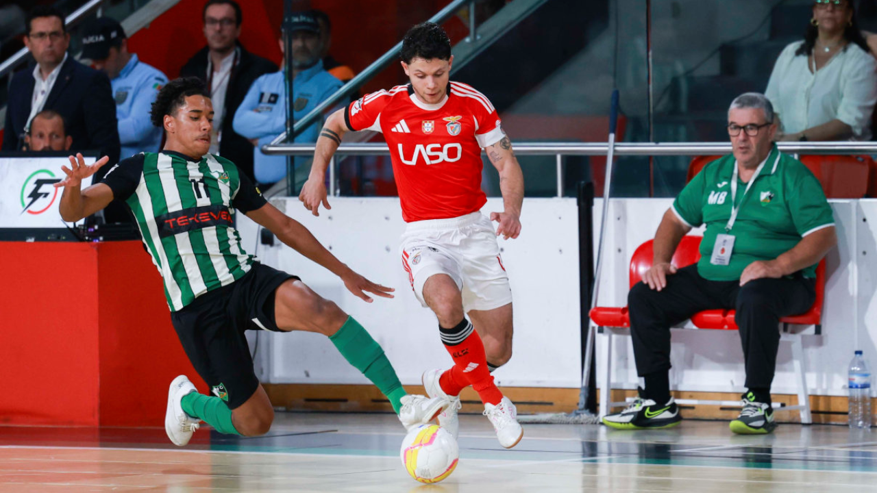 Benfica volta a vencer o Eléctrico e está nas 'meias' do playoff da Liga Placard de futsal