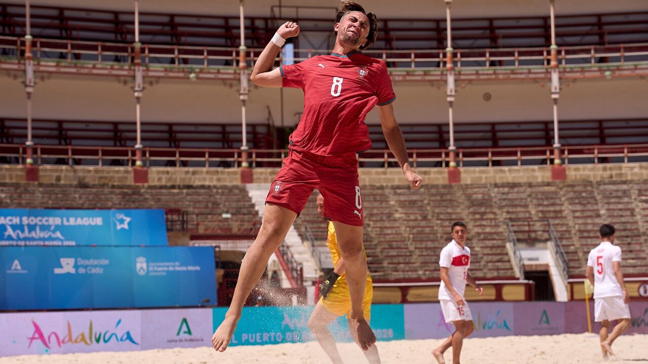 Portugal vence Turquia por 8-2 na Liga Europeia de futebol de praia em El Puerto de Santa María
