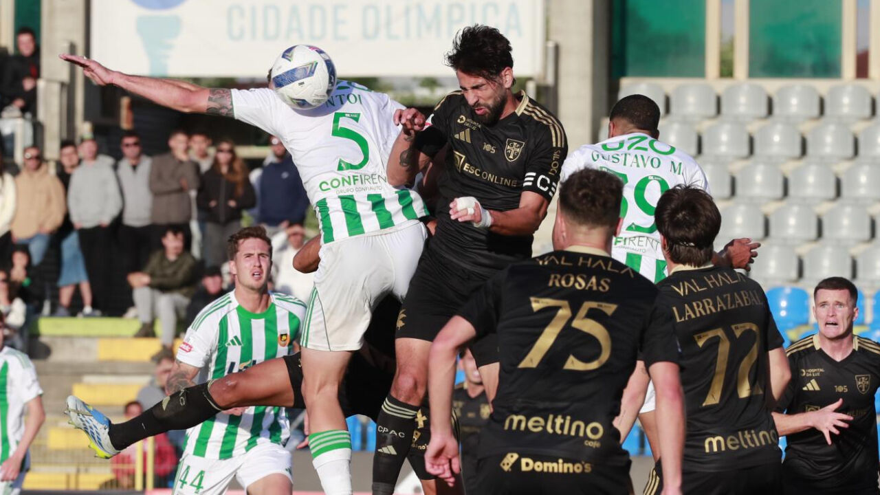 Gansos empataram a um golo com o Rio Ave