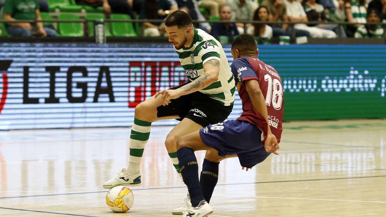 Sporting vence Torreense por 7-5 e avança para as 'meias' do playoff