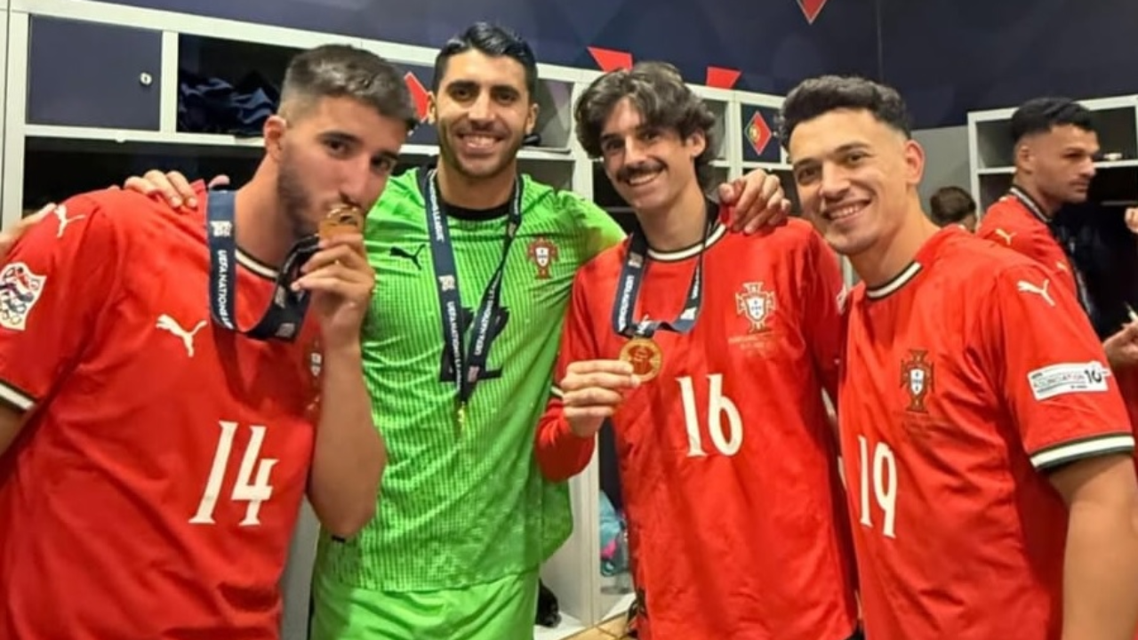 Gonçalo Inácio, Rui Silva, Francisco Trincão e Pote após conquista da Liga das Nações 2024
