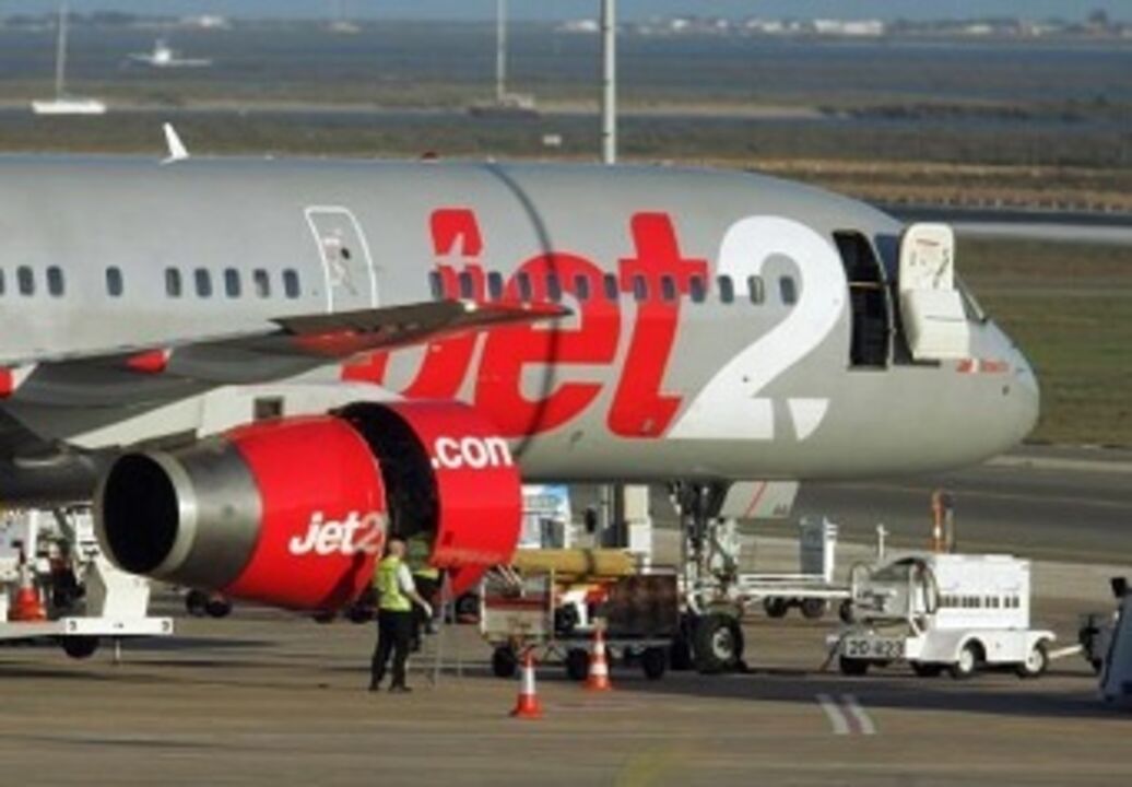 ventos, aeroporto, avião, JET2, causa, incidente