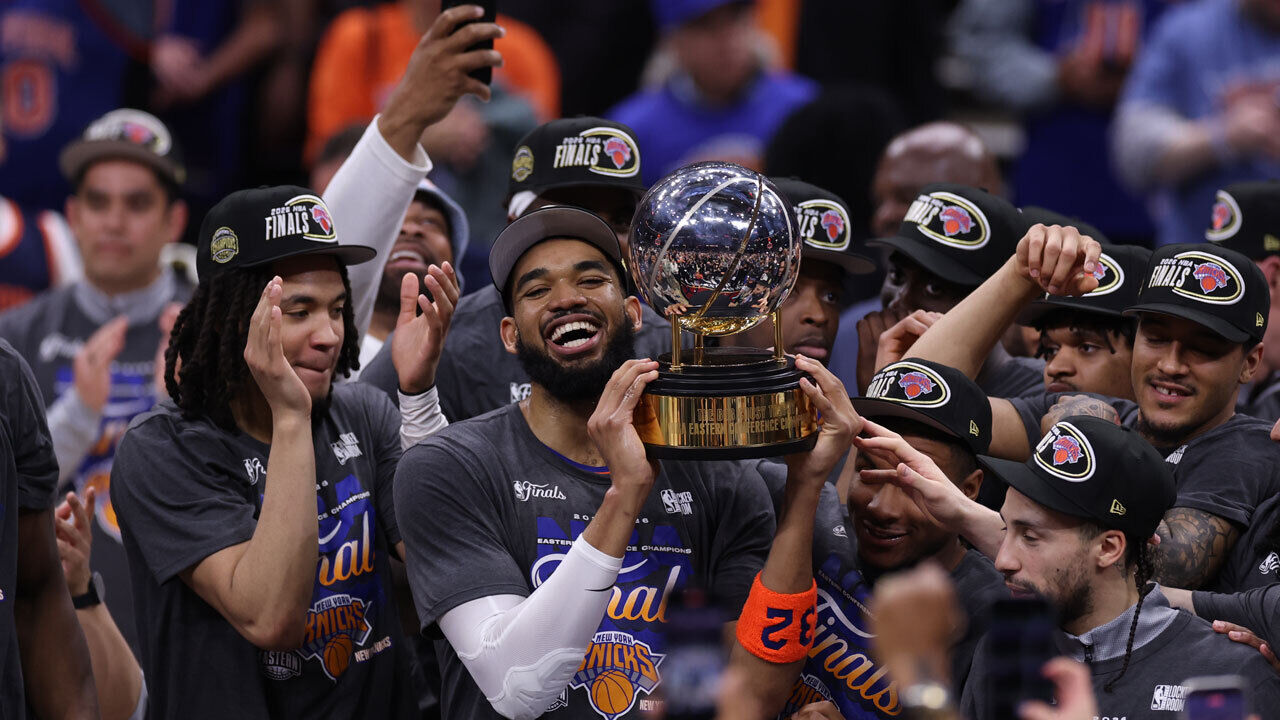 Jogadores dos New York Knicks festejam passagem à fianl do playoff