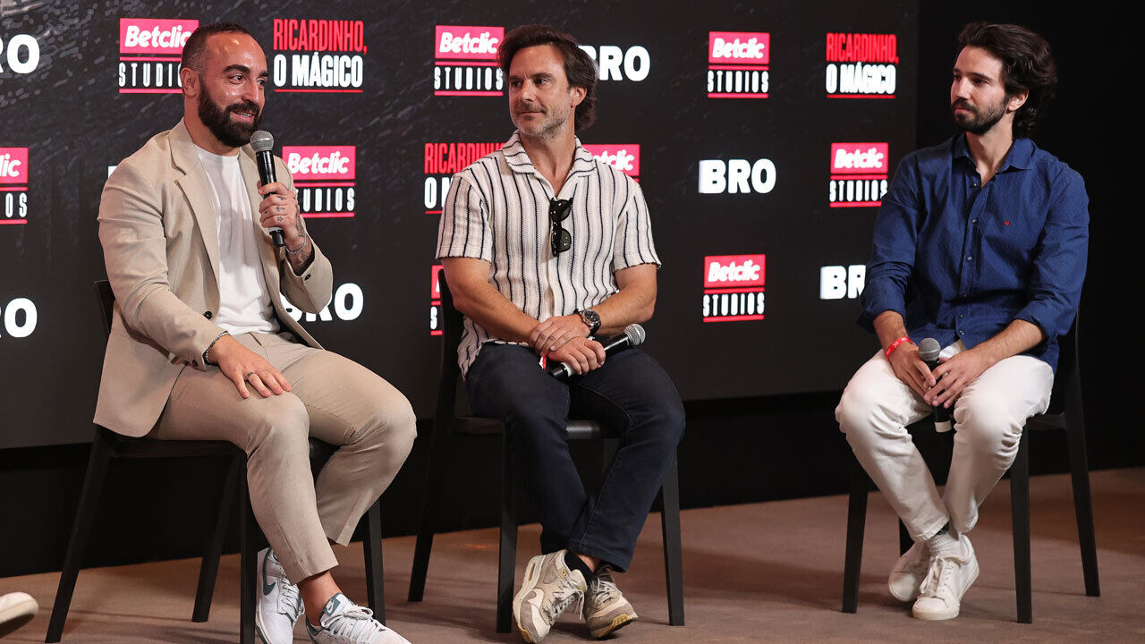 Ricardinho na apresentação do documentário do filme 'Ricardinho, o Mágico'
