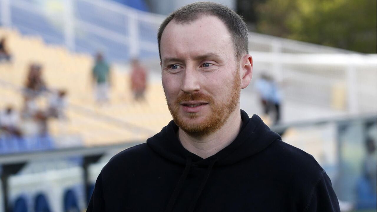 Ian Cathro procura reforços para o Estoril