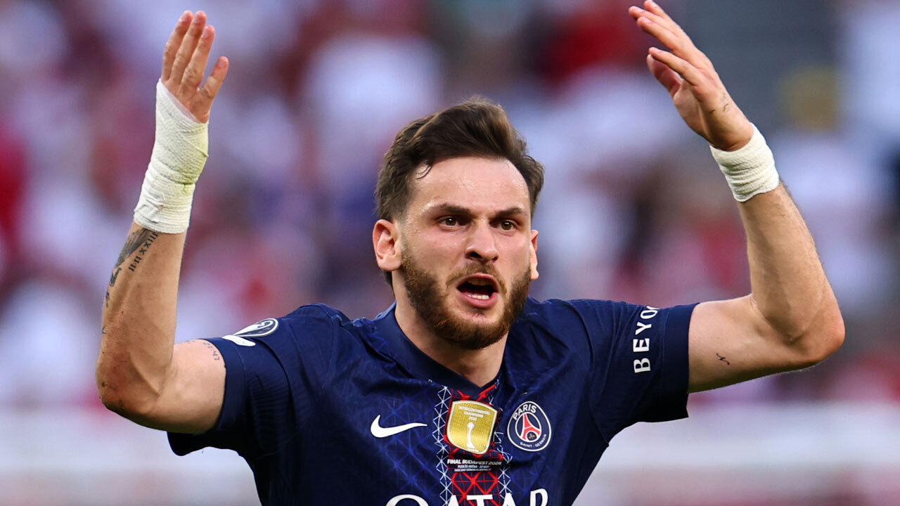Kvaratskhelia ganhou Liga dos Campeões ao serviço do PSG