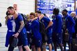 Jogadores do FC Porto recebidos com carinho pelos funcionários no Dragão
