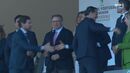 O momento do cumprimento entre André Villas-Boas e Rui Costa na final da Taça de Portugal feminina