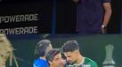 Abel mostra dedo do meio a jogador do Palmeiras e explica a razão