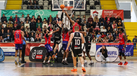 Ovarense-Oliveirense durante o jogo do playoff na Liga Betclic de basquetebol