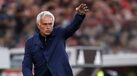 José Mourinho gesticula durante jogo