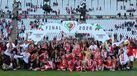 Benfica festeja no relvado