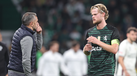 Rui Borges, treinador do Sporting, à conversa com o capitão Hjulmand