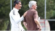 Mourinho visita Benfica Campus e acompanha equipa B