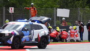 Alex Márquez foi assistido de urgência na pista e prova foi interrompida