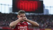 Gyökeres ao serviço do Arsenal