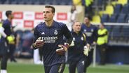 Lunin - Não está em causa o rendimento, mas o plano do Real Madrid passa por dar palco a Javi Navarro, herói da conquista da Youth League
