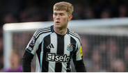 Lewis Hall, lateral esquerdo do Newcastle