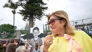Dolores Aveiro emocionada