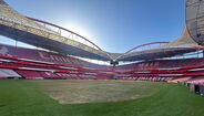 Relvado do Estádio da Luz depois dos concertos de Bad Bunny