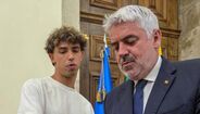João Félix entregou chuteiras a João Azevedo