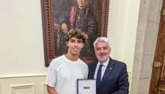 João Félix com João Azevedo