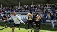 As imagens da festa do Vianense após garantir a subida à Liga 3